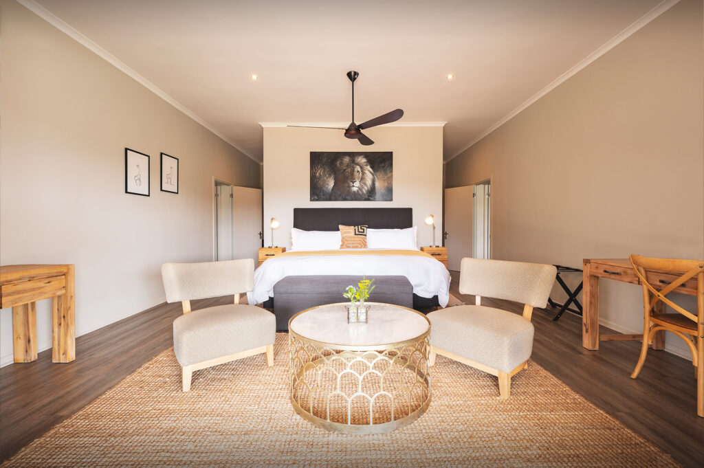 Room 5 - bedroom